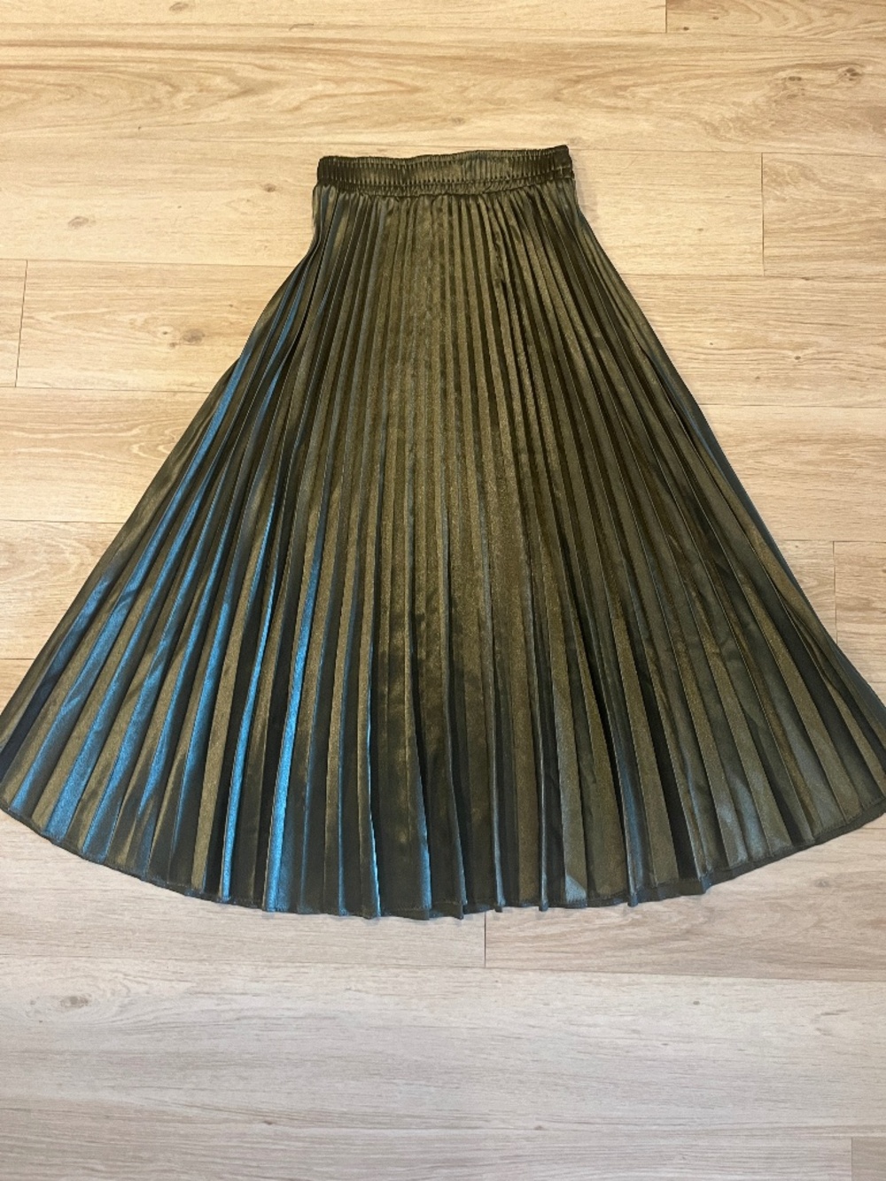 LovePoem Olive Green Pleated Skirt Small